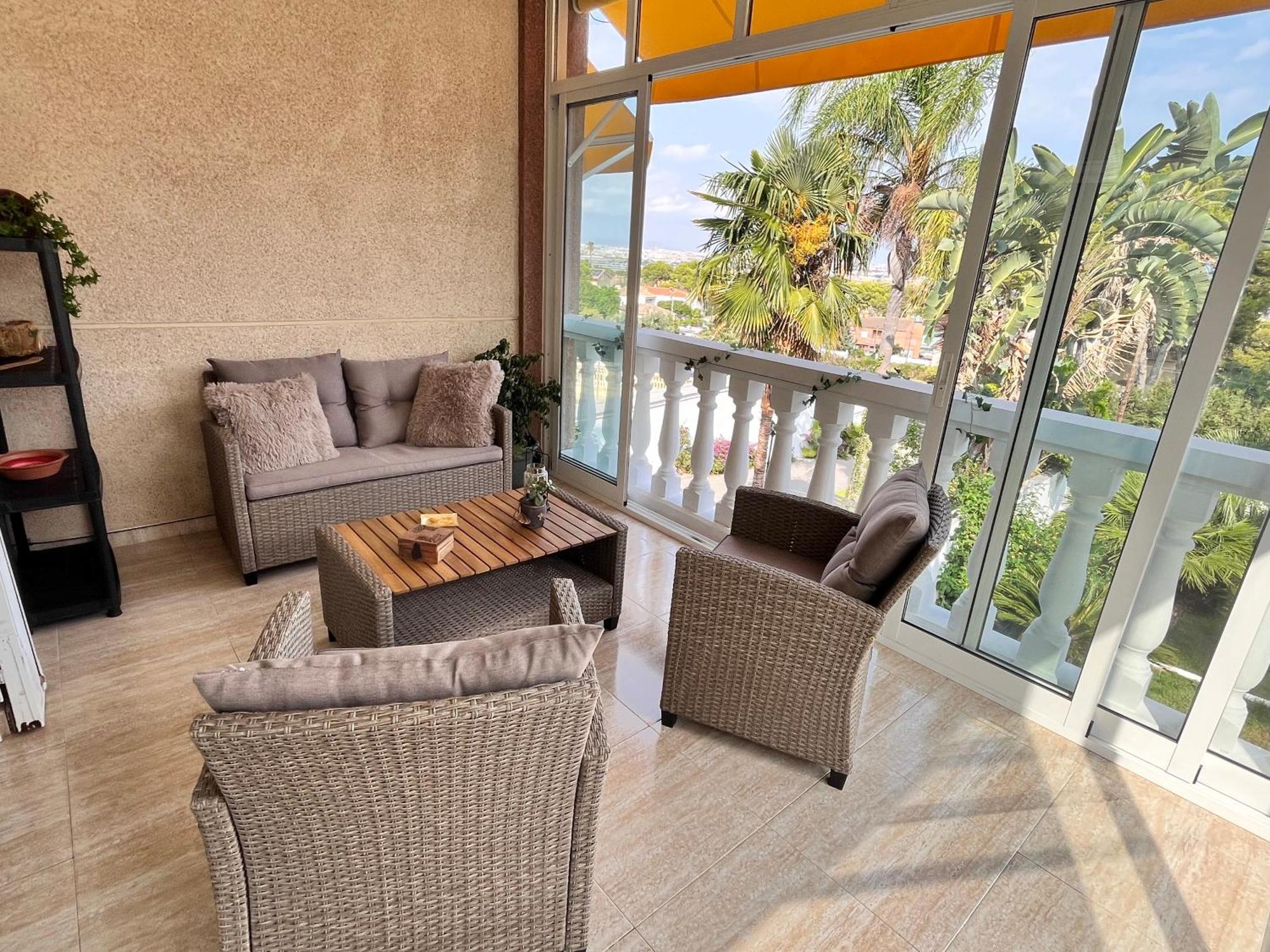 Alquilo Completo Vakantiehuis Torrent (Valencia)
